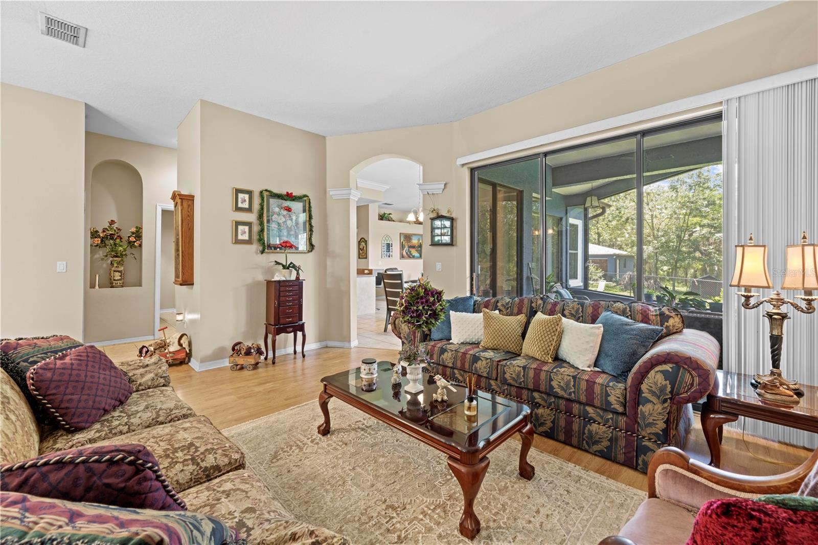 Image 9 of 66 For 22850 Skyview Circle