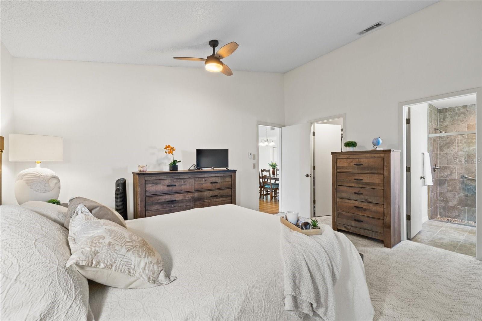 Image 23 of 45 For 11621 Pear Tree Drive