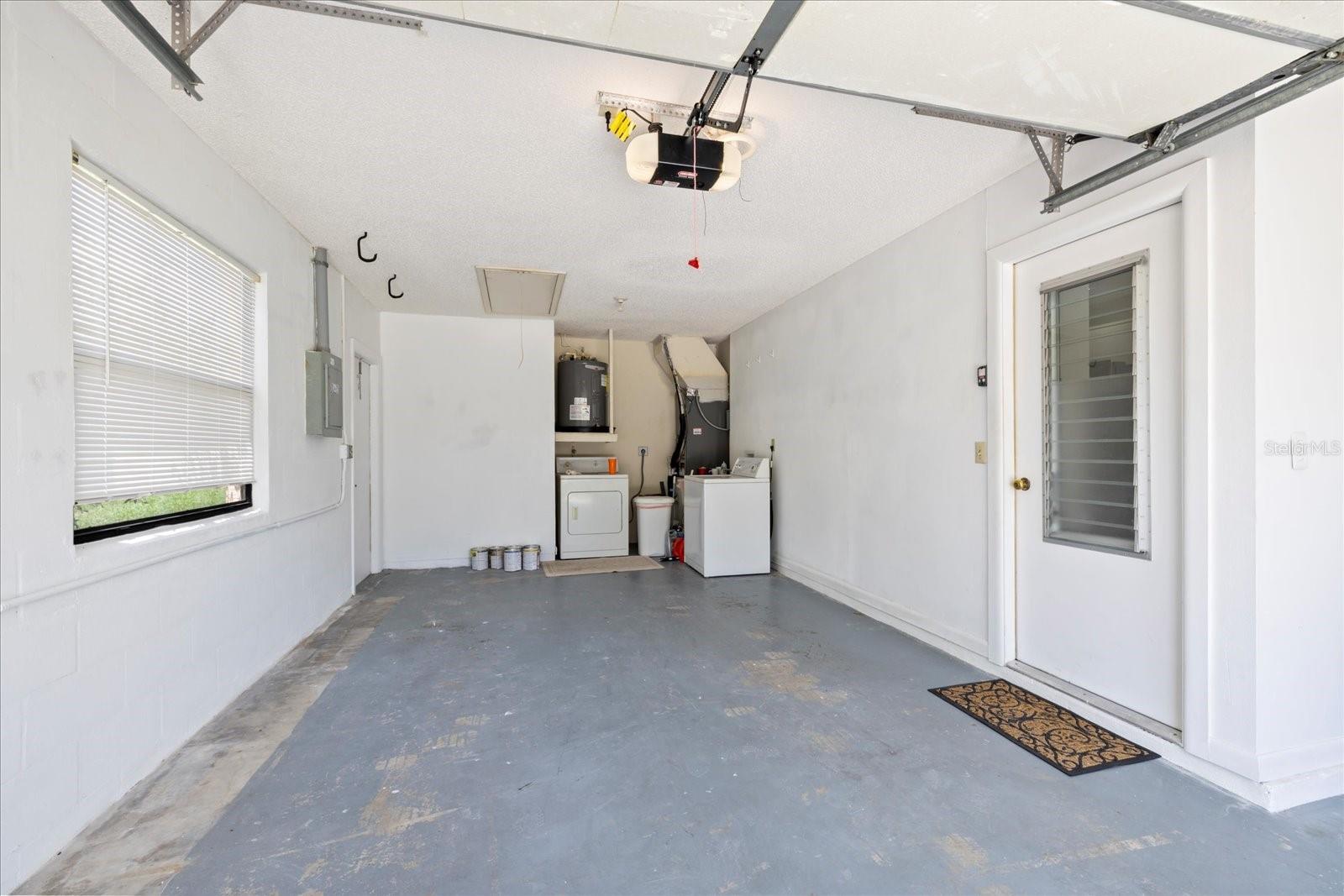 Image 26 of 45 For 11621 Pear Tree Drive