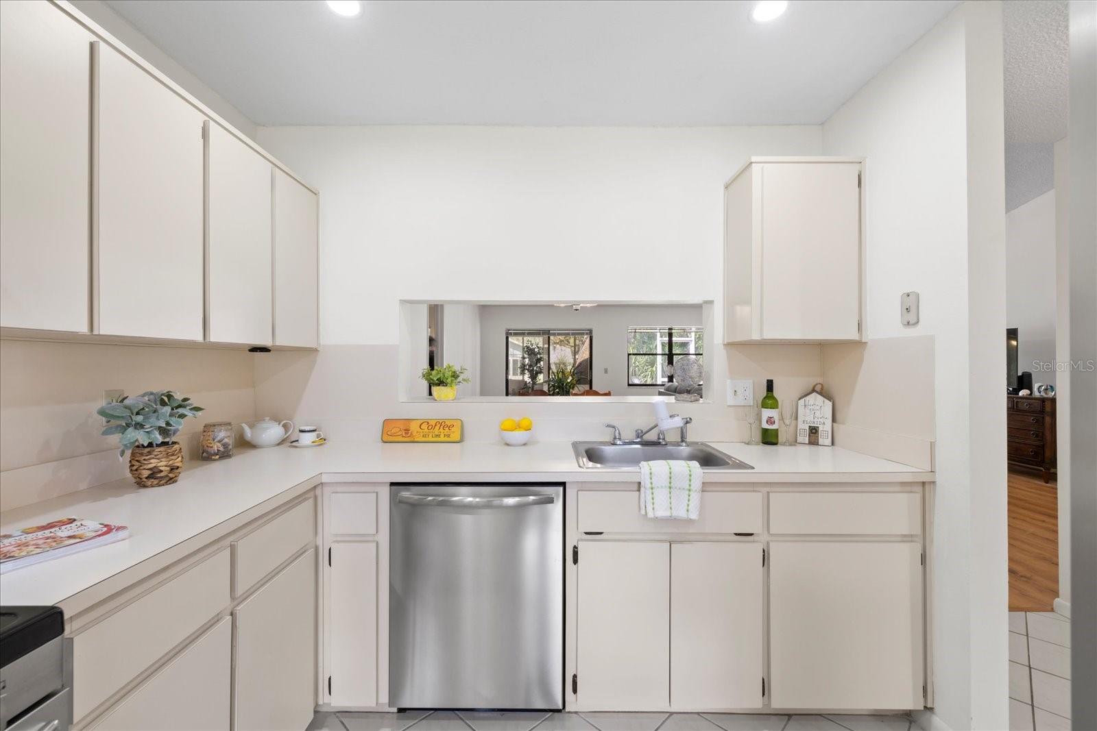 Image 30 of 45 For 11621 Pear Tree Drive