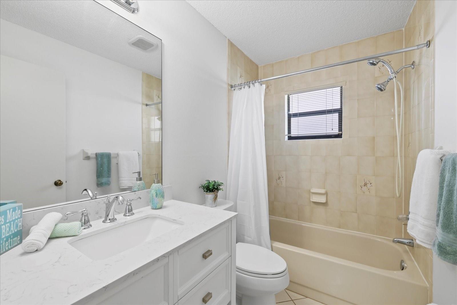 Image 8 of 45 For 11621 Pear Tree Drive