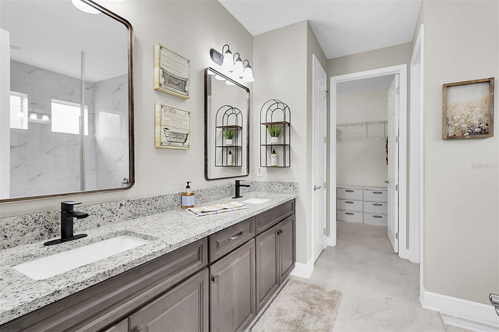 Listing photo id 13 for 11876 Ranchers Gap Drive