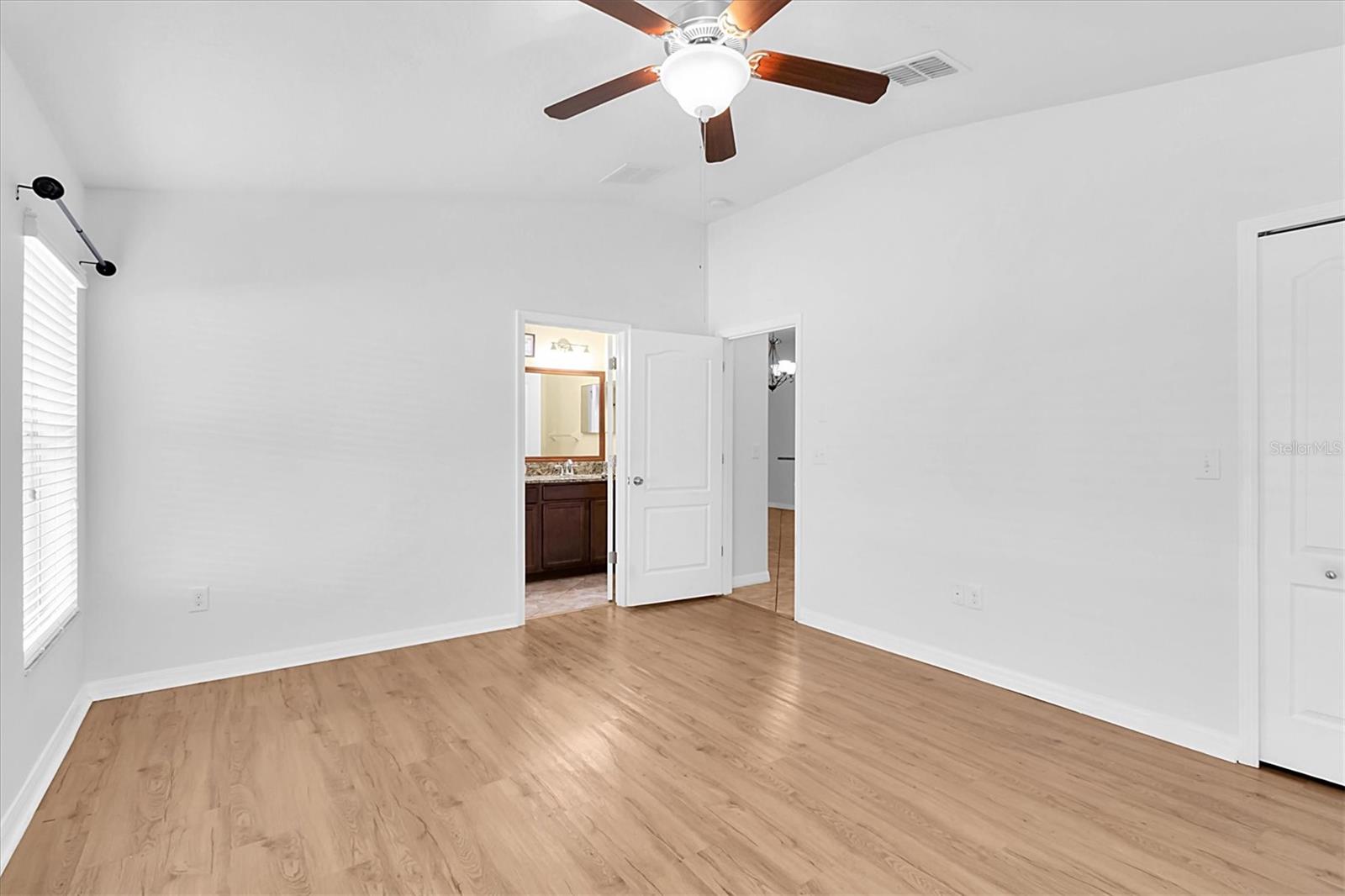 Image 13 of 48 For 13600 Crest Lake Drive