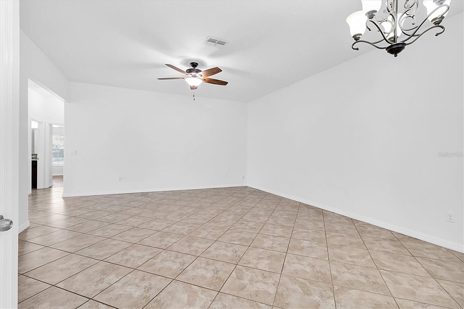 Image 7 of 48 For 13600 Crest Lake Drive