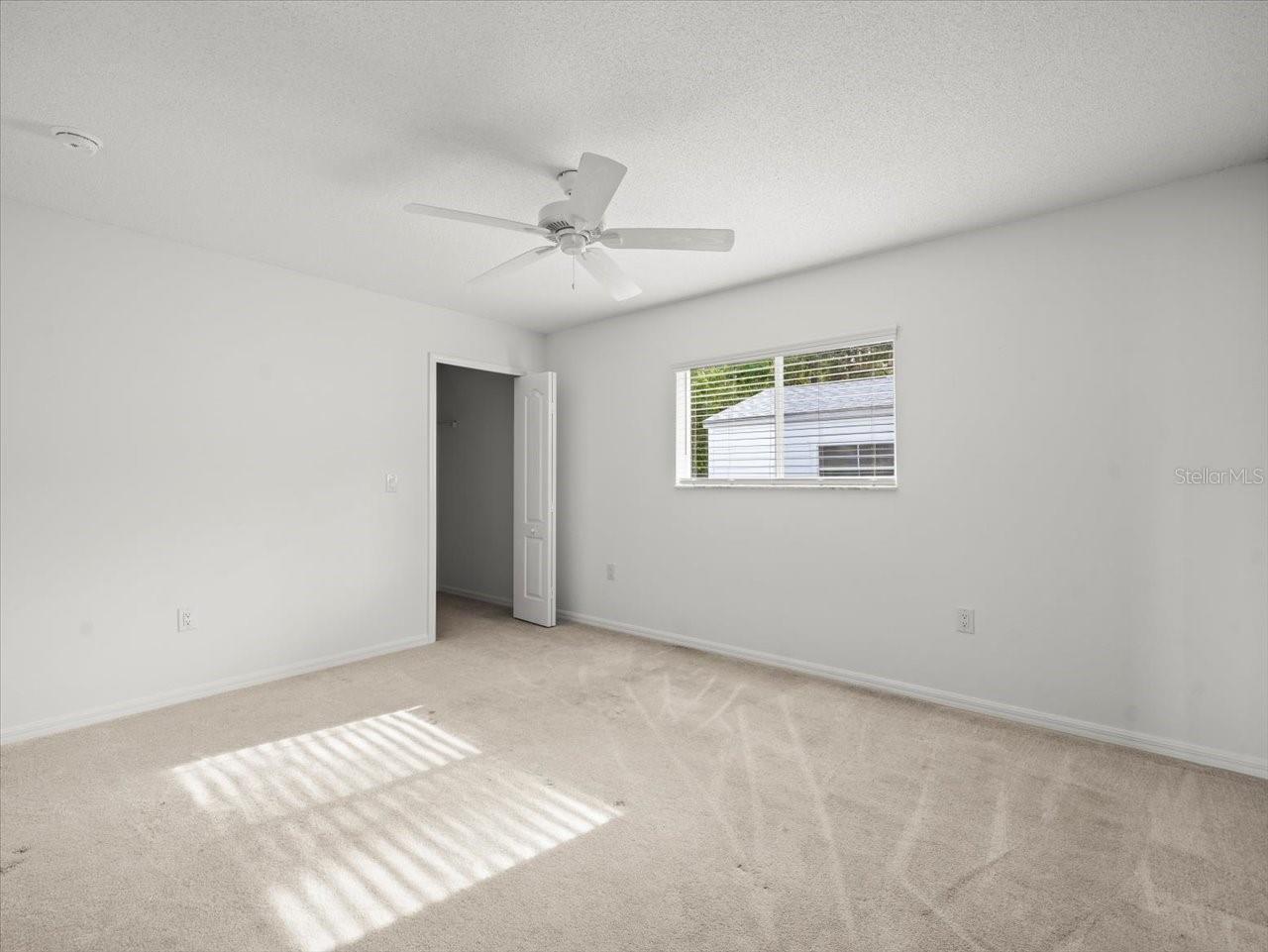 Image 38 of 70 For 15430 Oakcrest Circle