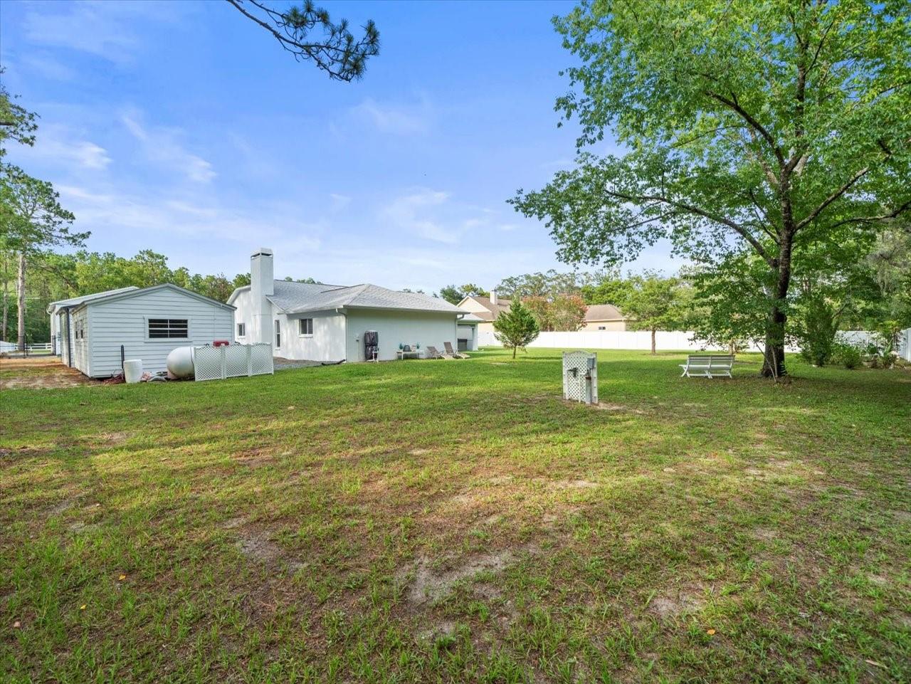 Image 53 of 70 For 15430 Oakcrest Circle
