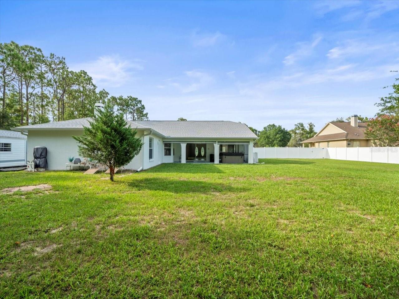 Image 54 of 70 For 15430 Oakcrest Circle