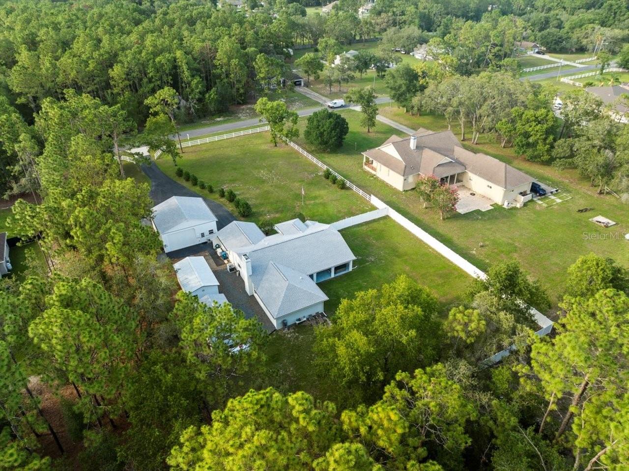 Image 60 of 70 For 15430 Oakcrest Circle