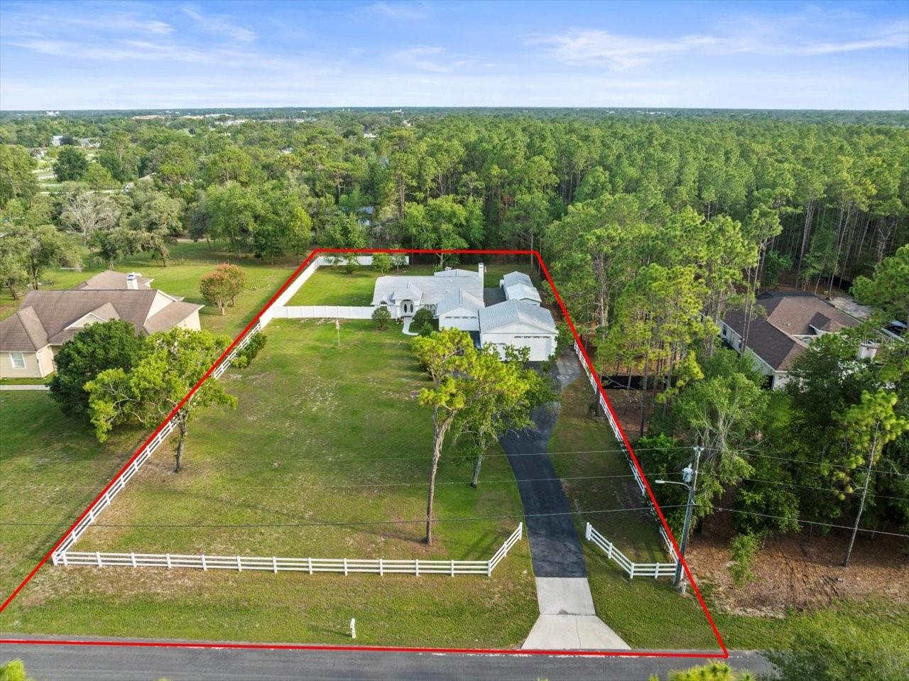 Image 62 of 70 For 15430 Oakcrest Circle