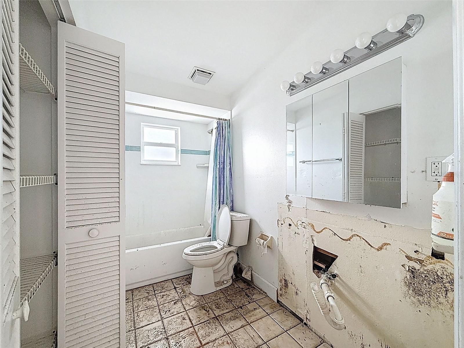 Image 27 of 86 For 336 Boca Ciega Drive