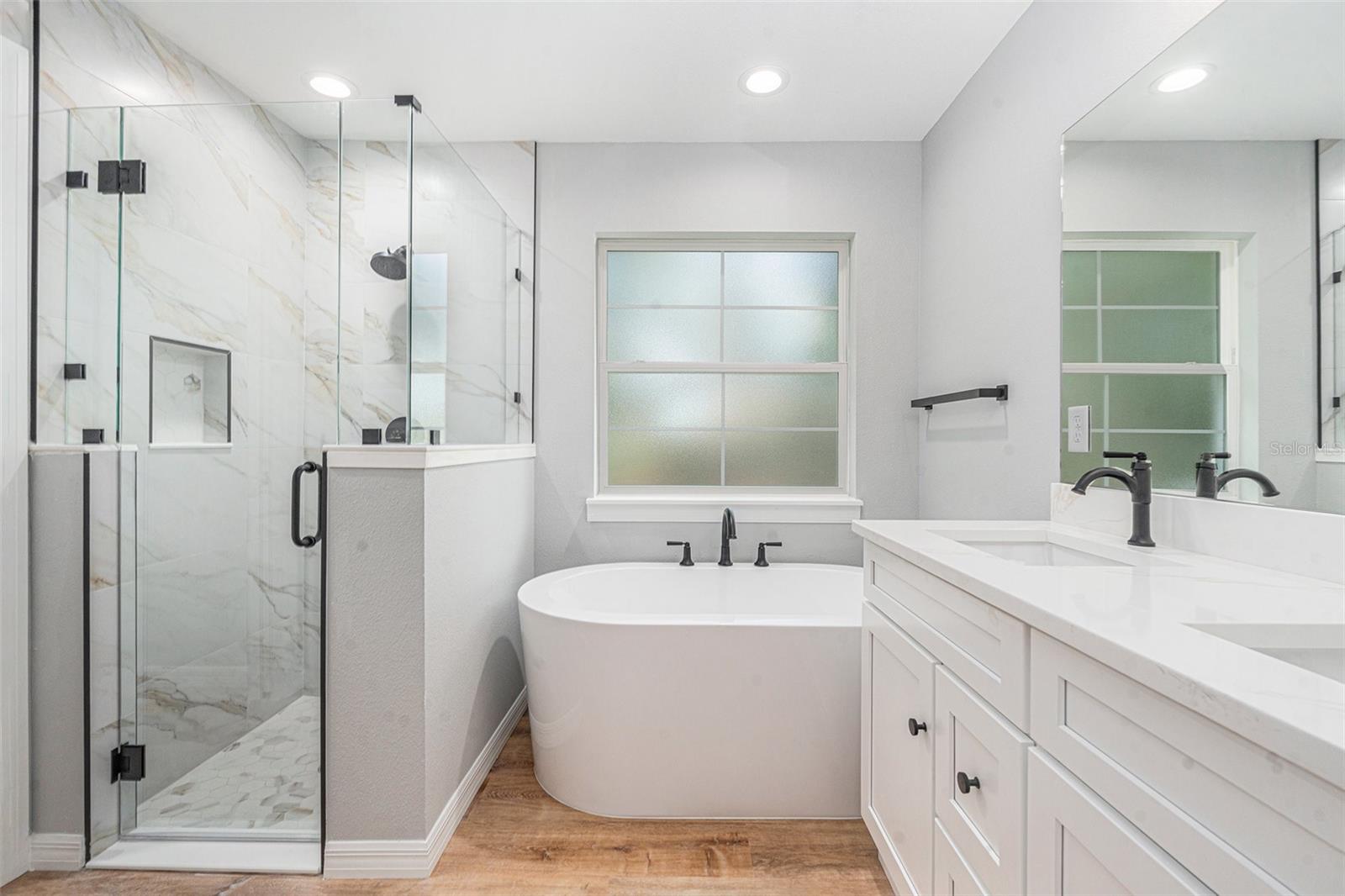 Listing photo id 13 for 7948 Santos Drive