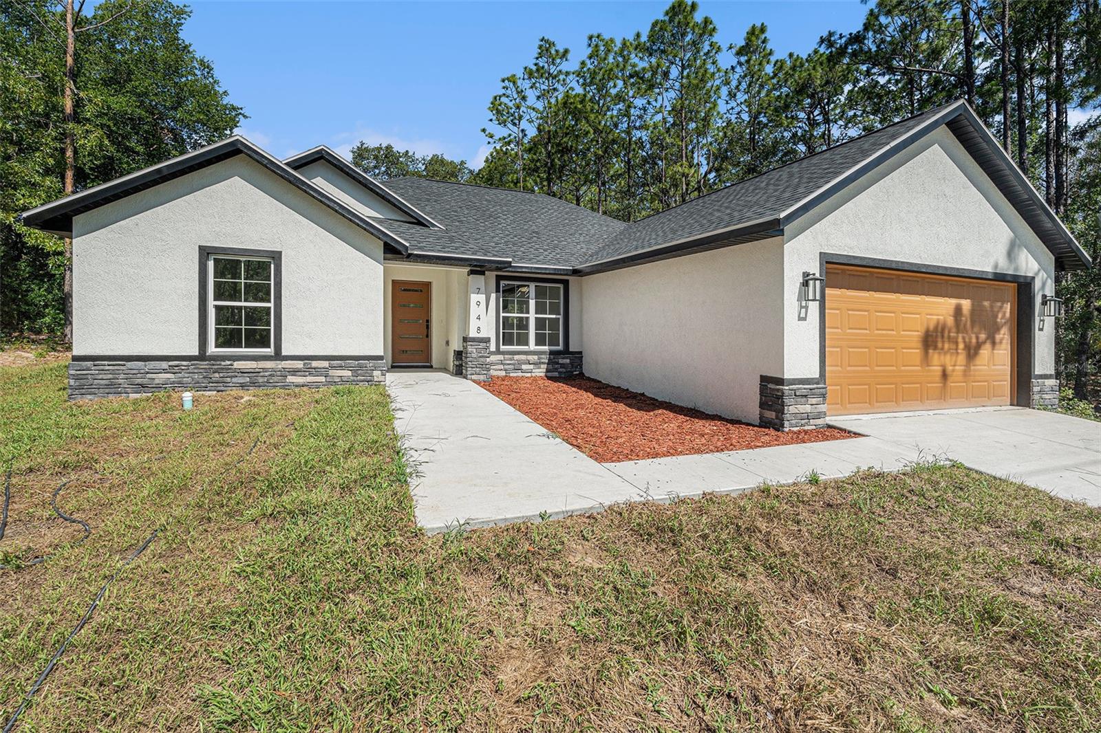 Listing photo id 0 for 7948 Santos Drive
