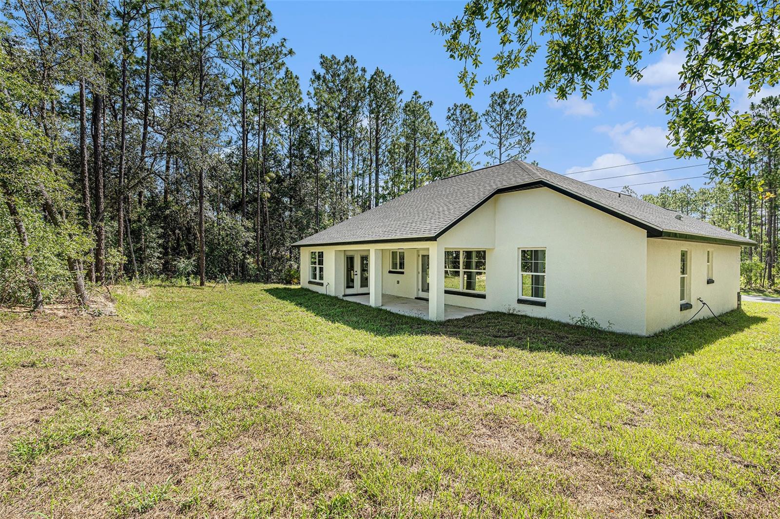 Listing photo id 25 for 7948 Santos Drive