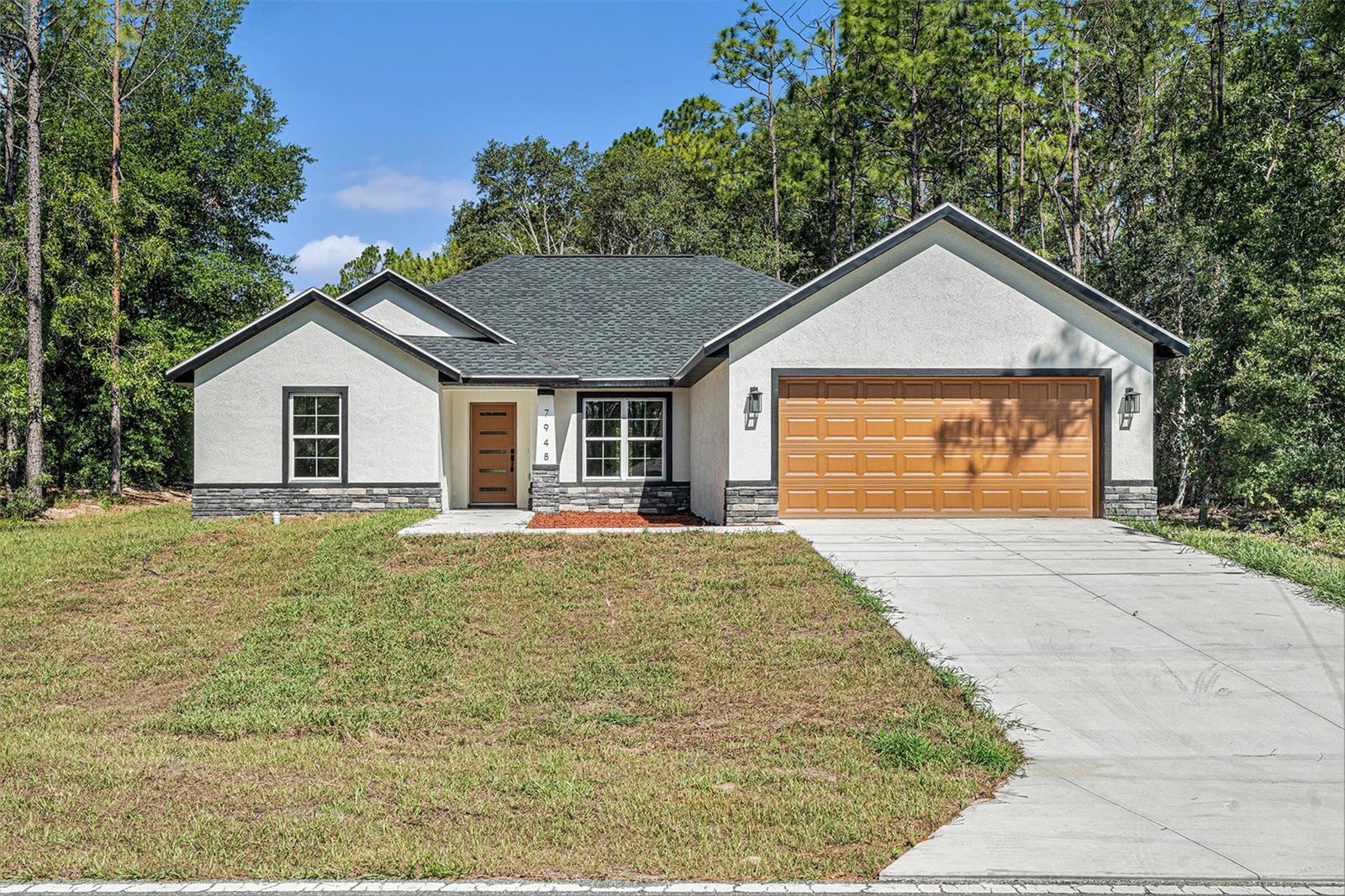 Listing photo id 1 for 7948 Santos Drive