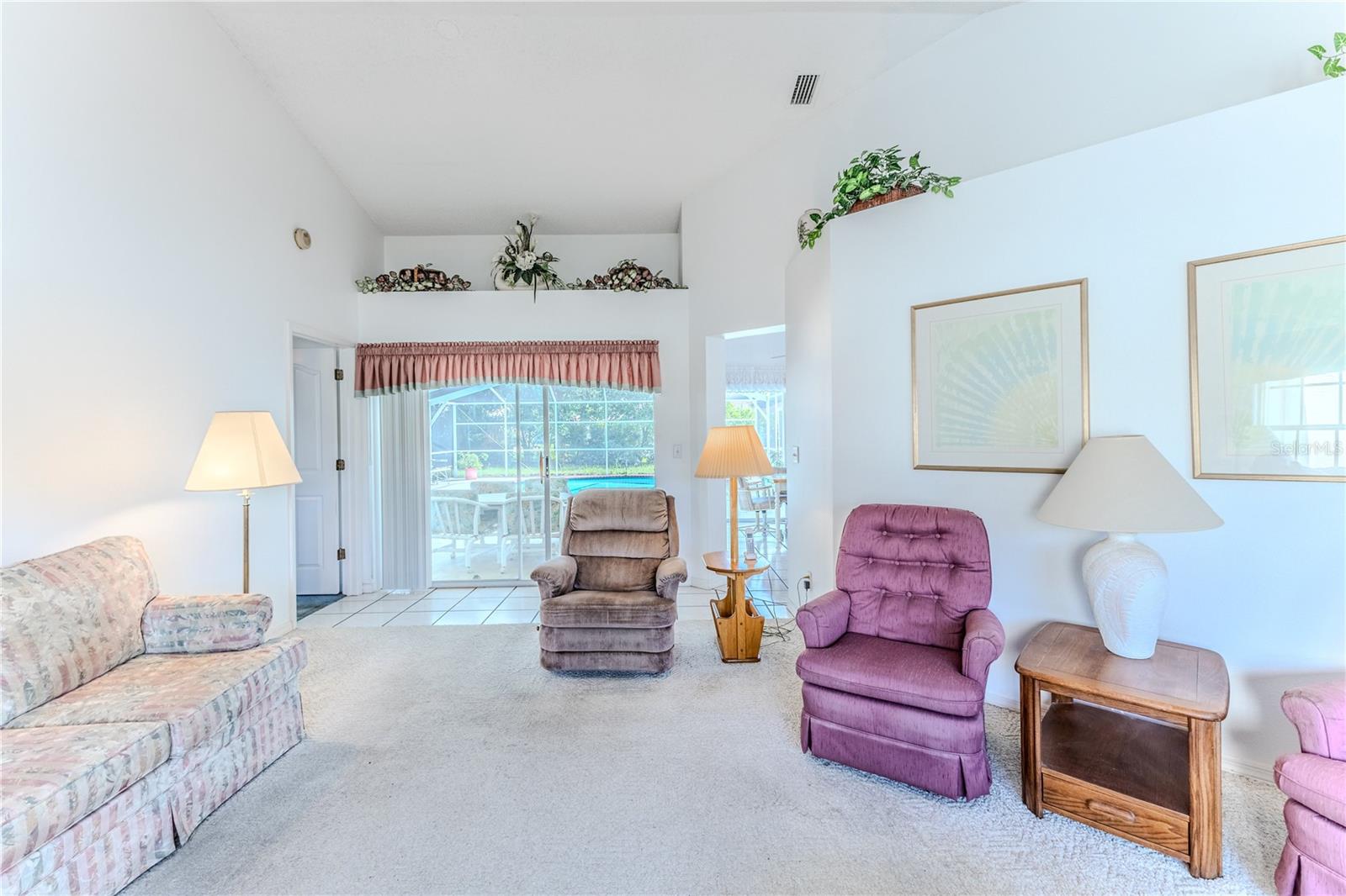 Image 10 of 53 For 10285 Rosetti Court