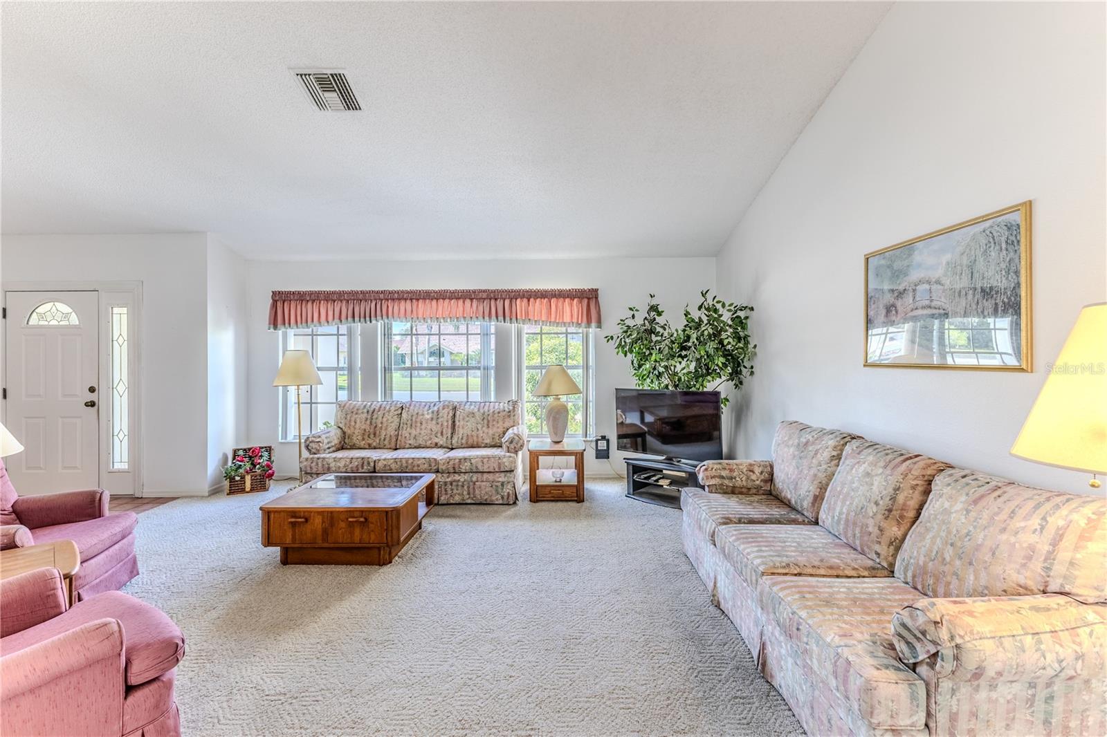 Image 11 of 53 For 10285 Rosetti Court