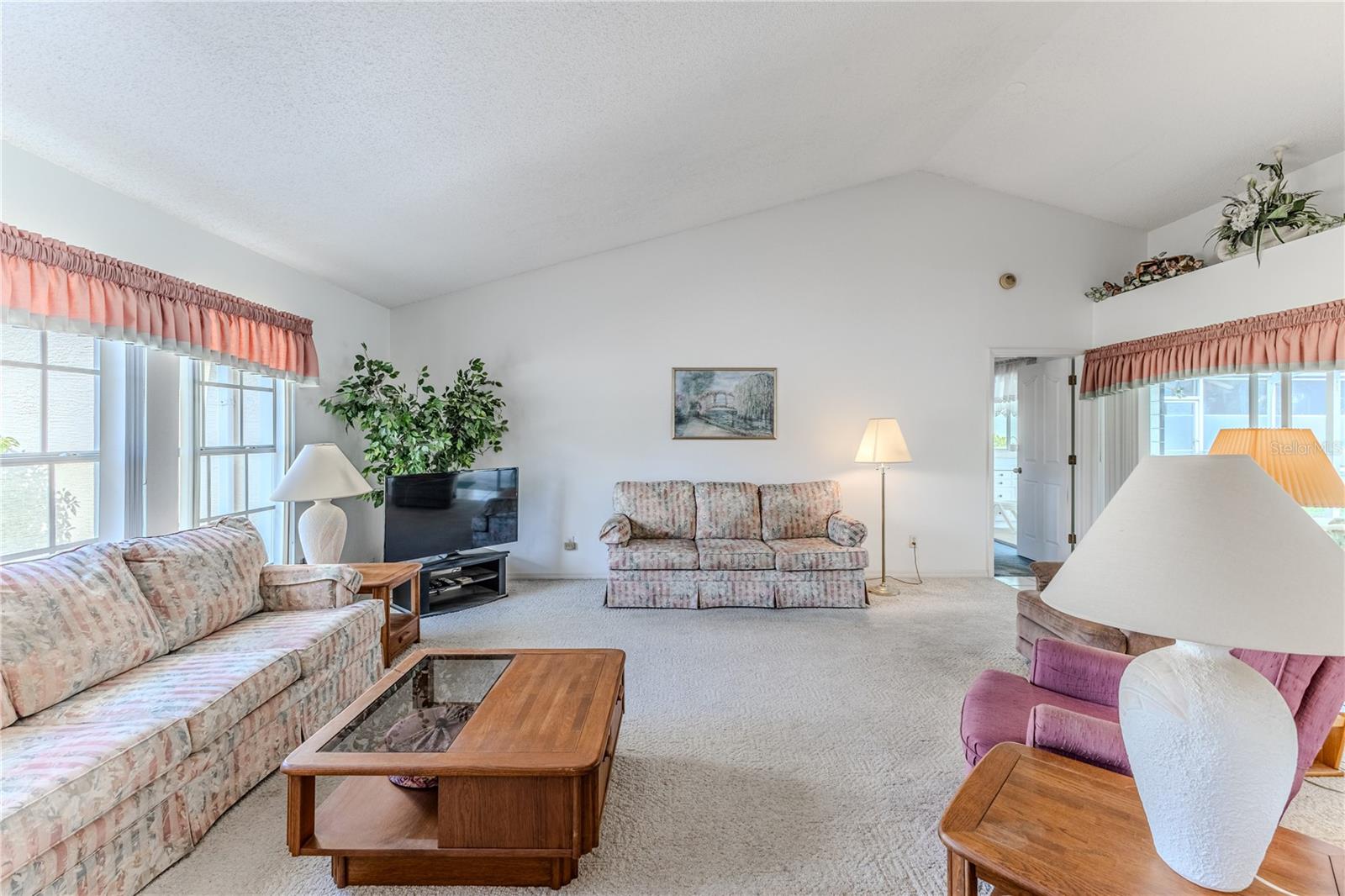 Image 12 of 53 For 10285 Rosetti Court