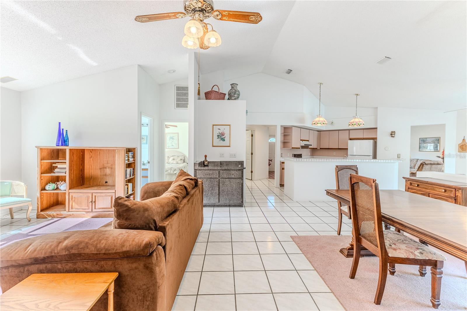 Image 15 of 53 For 10285 Rosetti Court