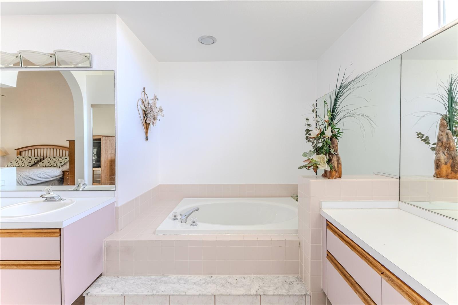 Image 31 of 53 For 10285 Rosetti Court