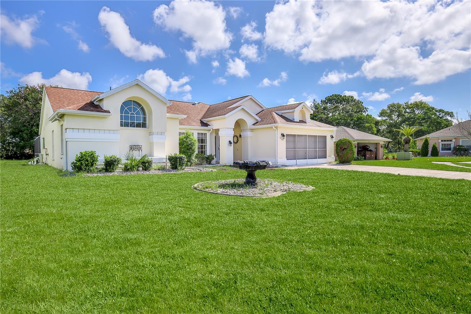 Image 4 of 53 For 10285 Rosetti Court