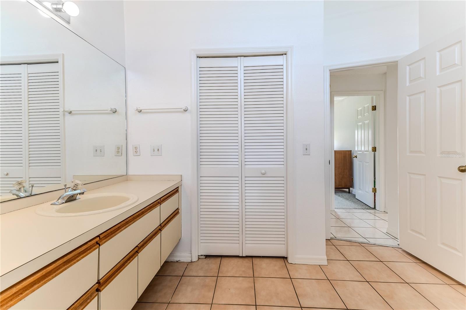 Image 41 of 53 For 10285 Rosetti Court
