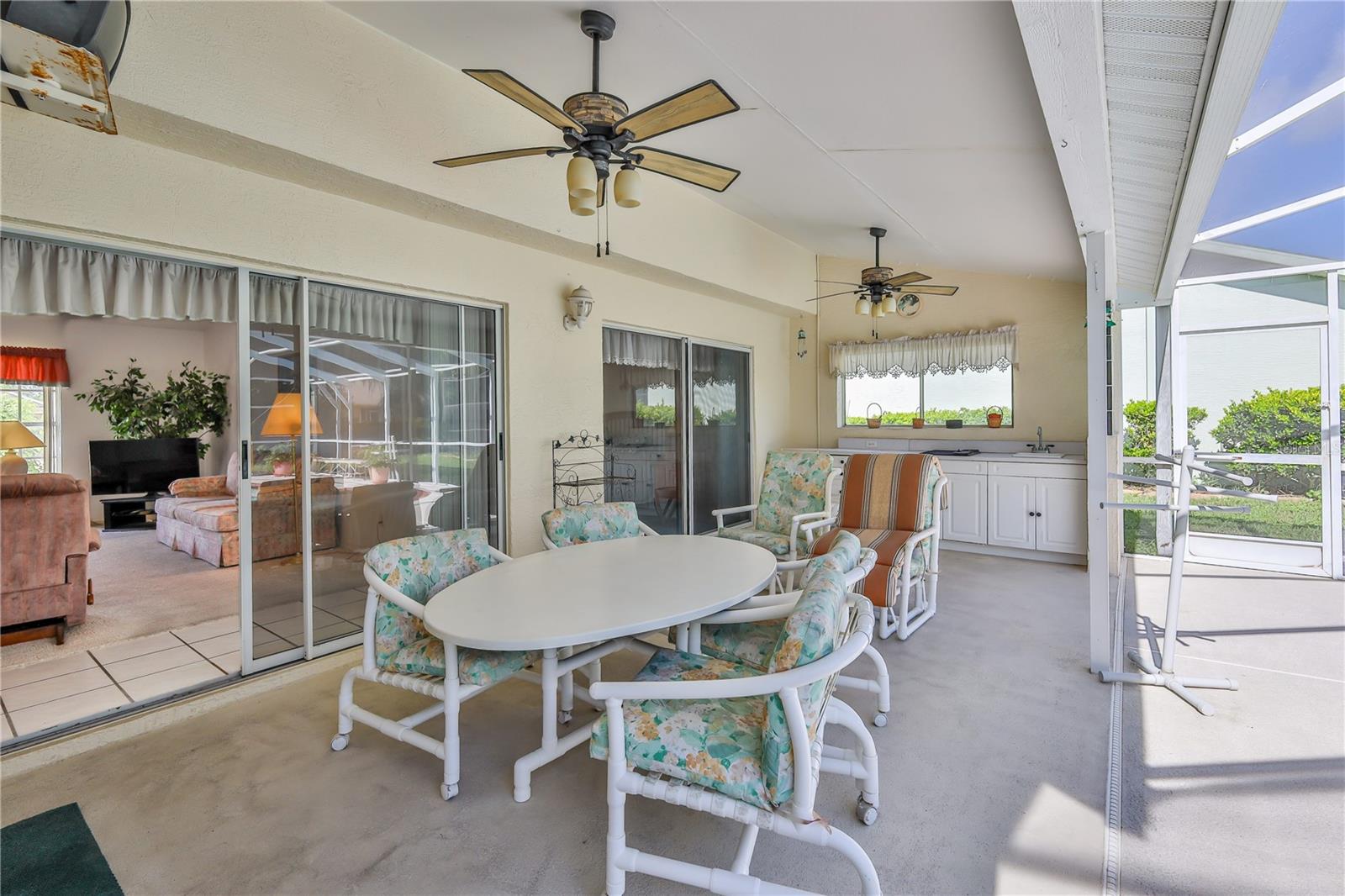 Image 43 of 53 For 10285 Rosetti Court