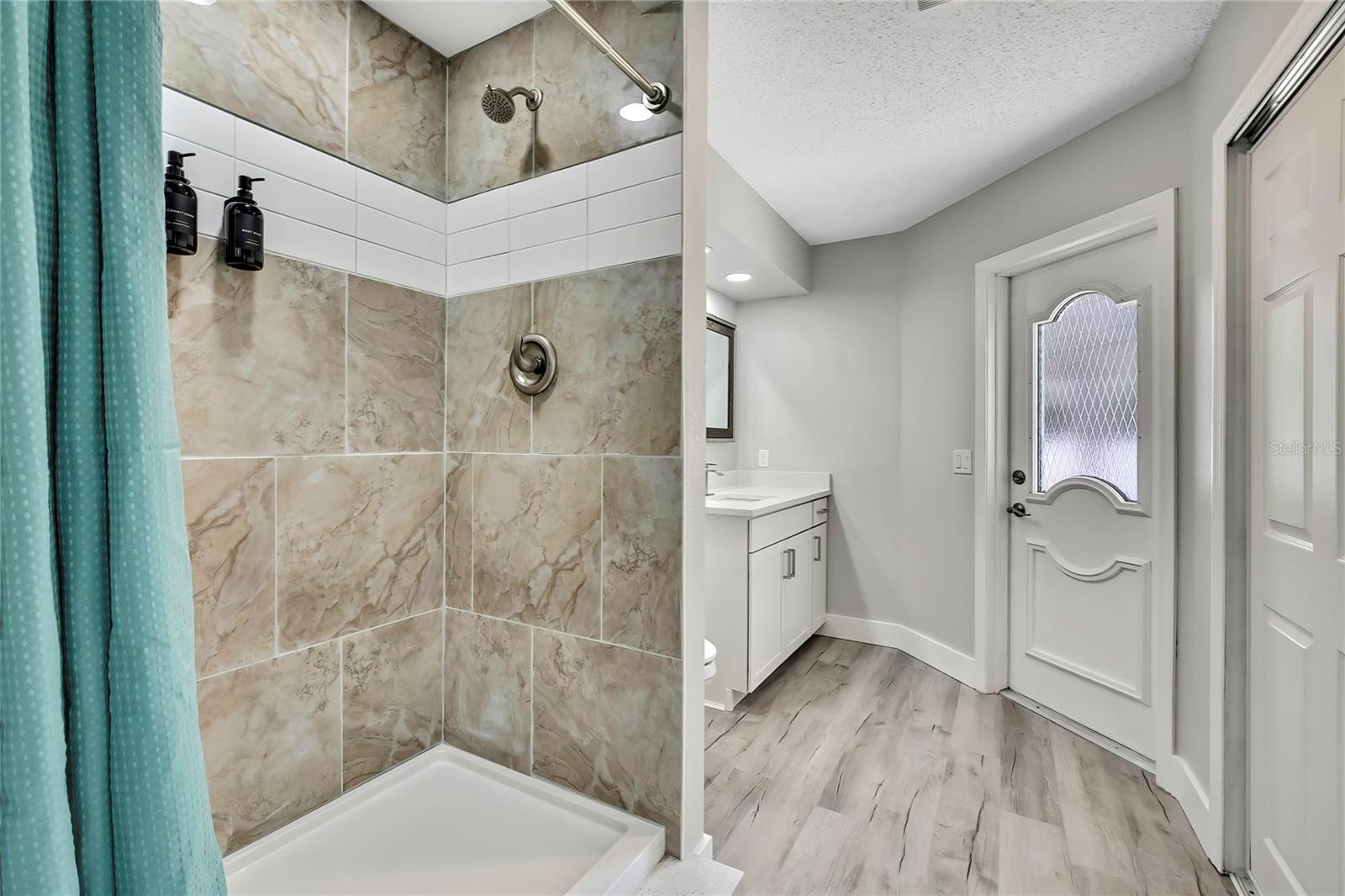 Listing photo id 25 for 4360 Talco Avenue