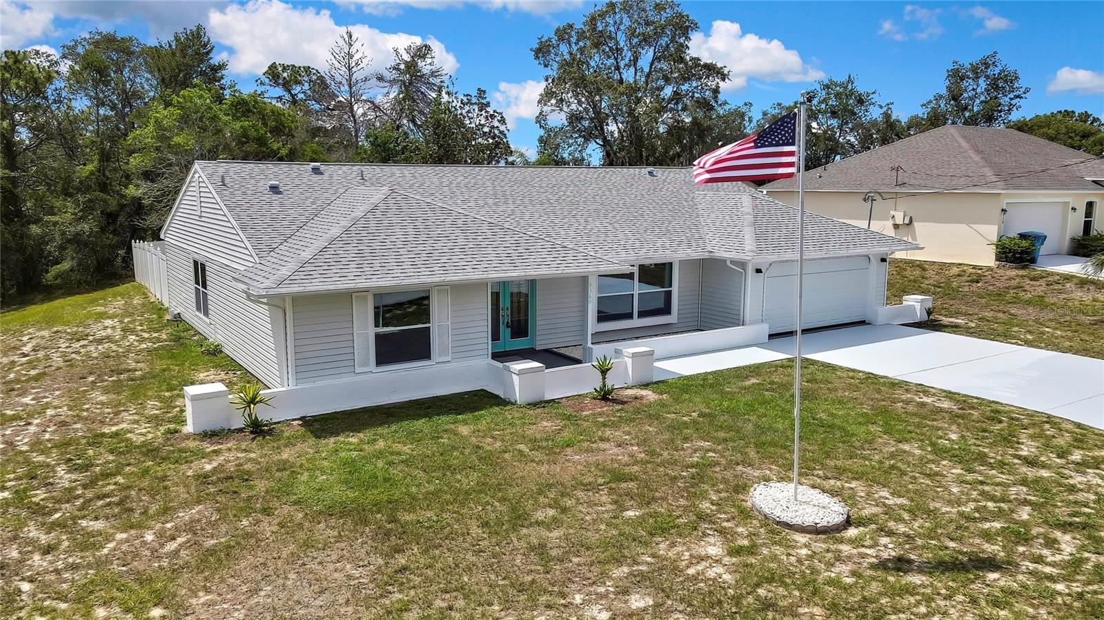 Listing photo id 52 for 4360 Talco Avenue