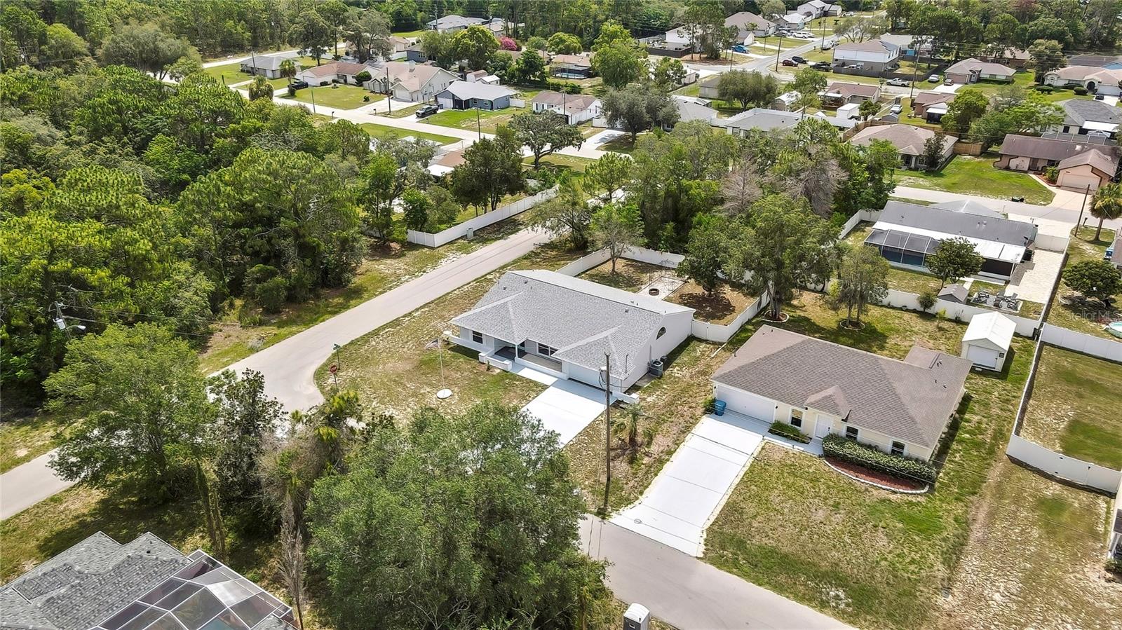 Listing photo id 54 for 4360 Talco Avenue
