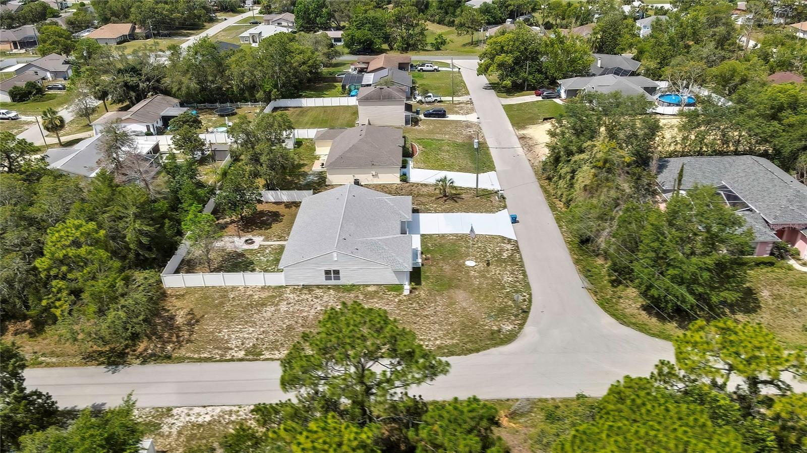 Listing photo id 59 for 4360 Talco Avenue