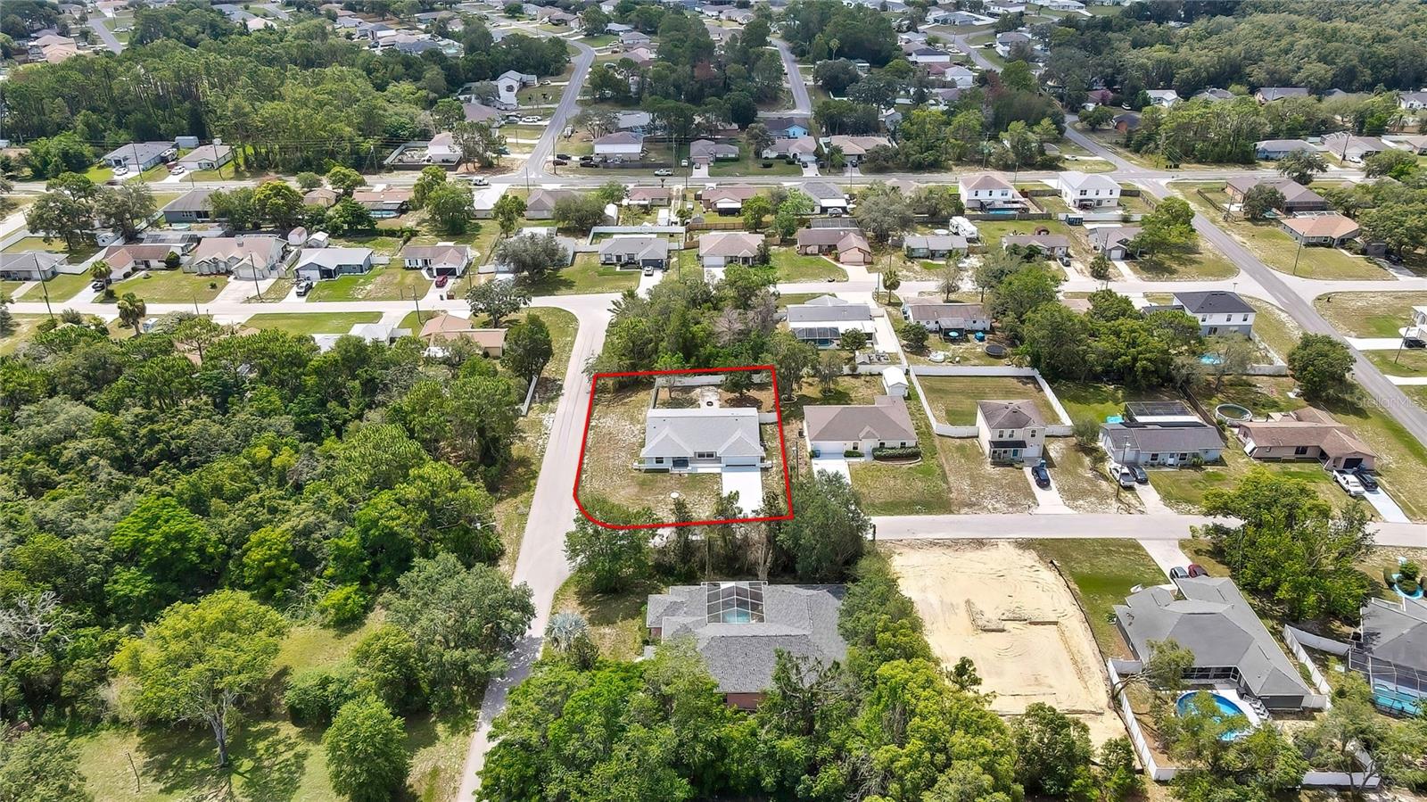 Listing photo id 61 for 4360 Talco Avenue