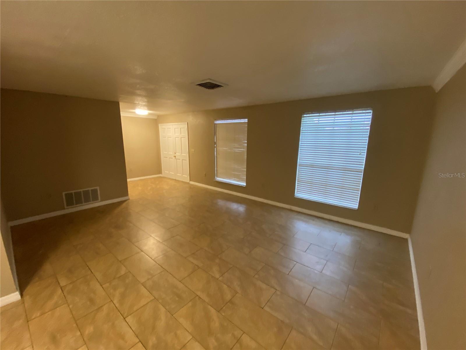 Image 11 of 39 For 1392 Piper Road