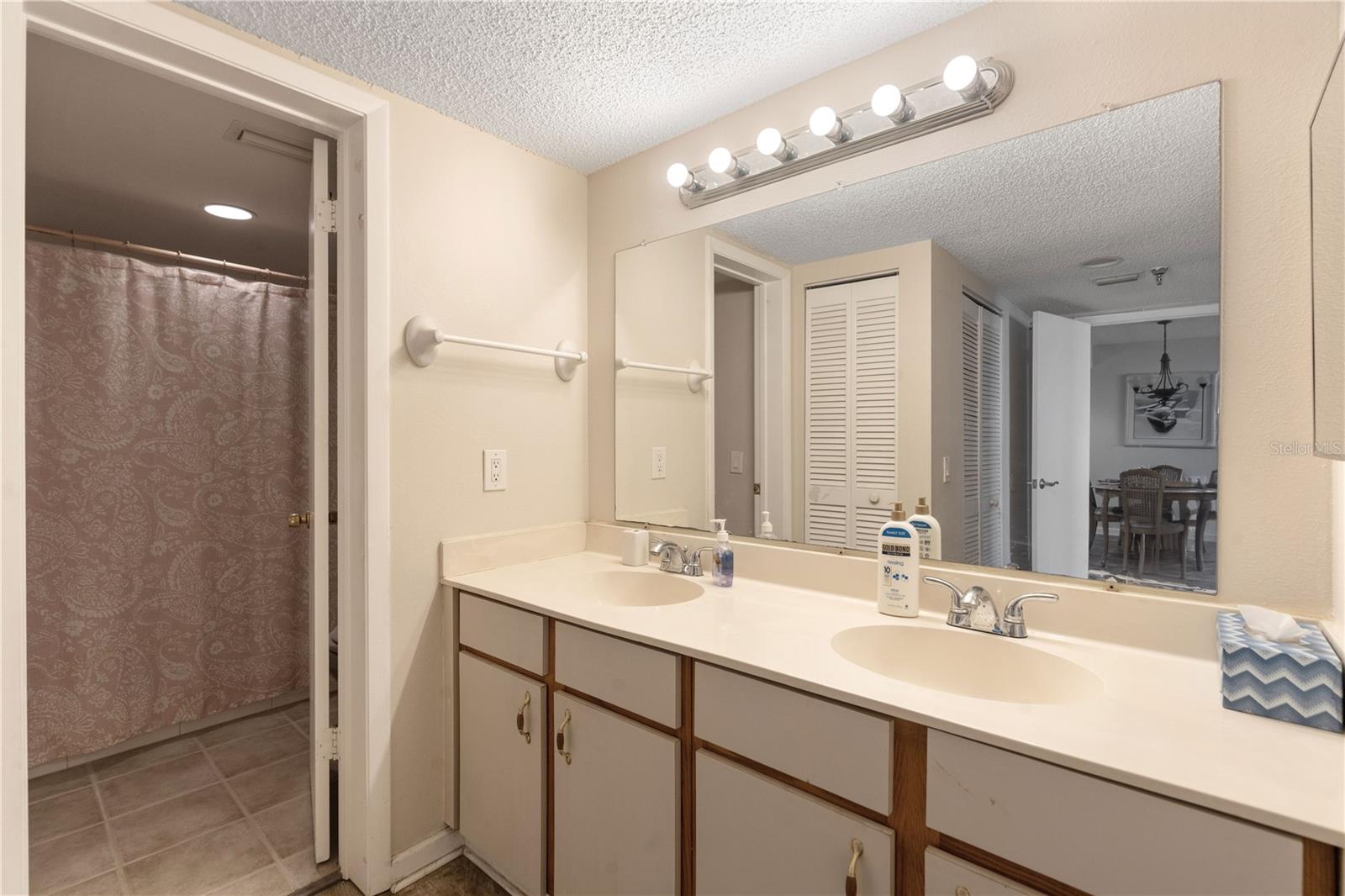 Image 11 of 37 For 6035 Sea Ranch Drive 410