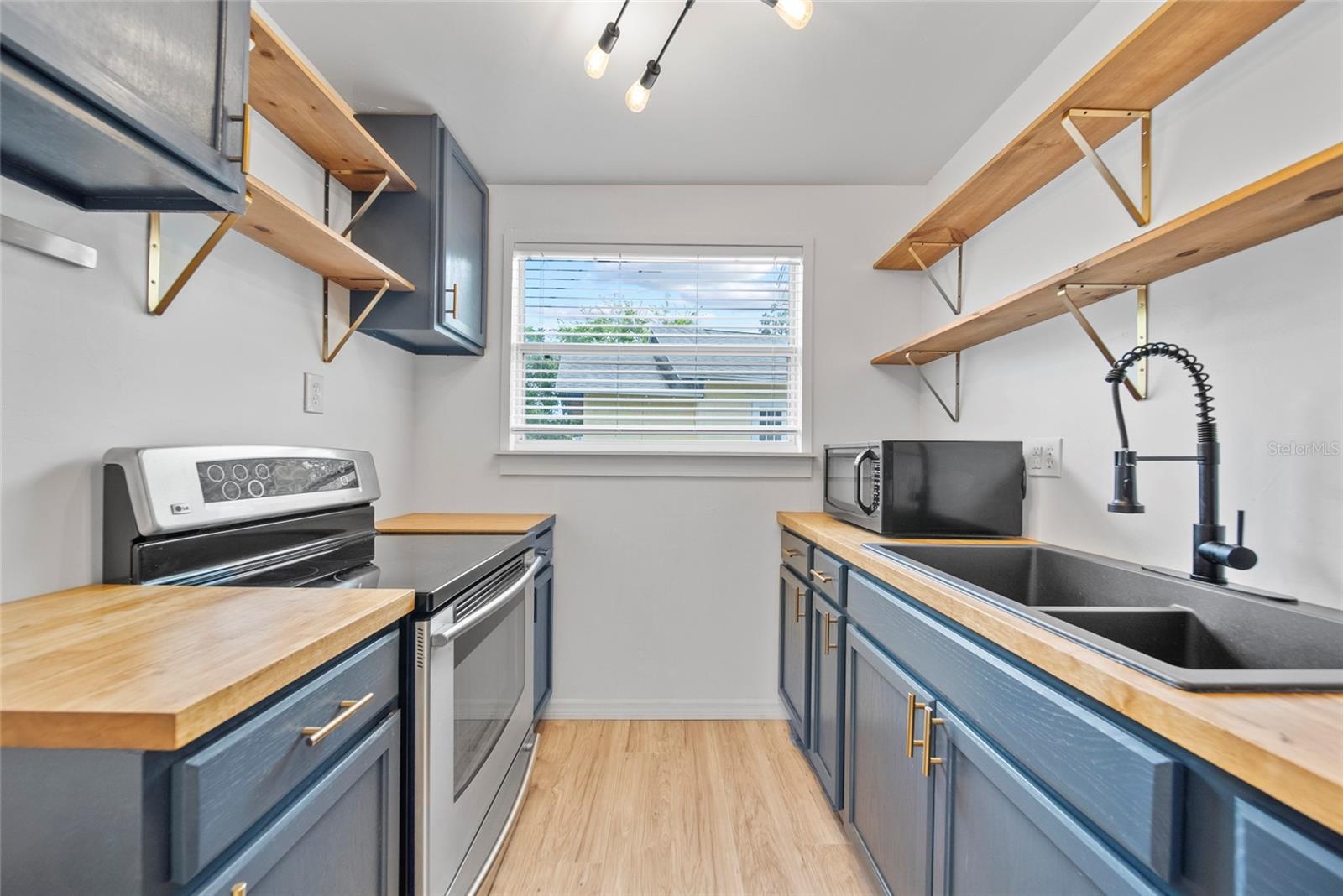 Image 4 of 22 For 4622 Paloverde Drive