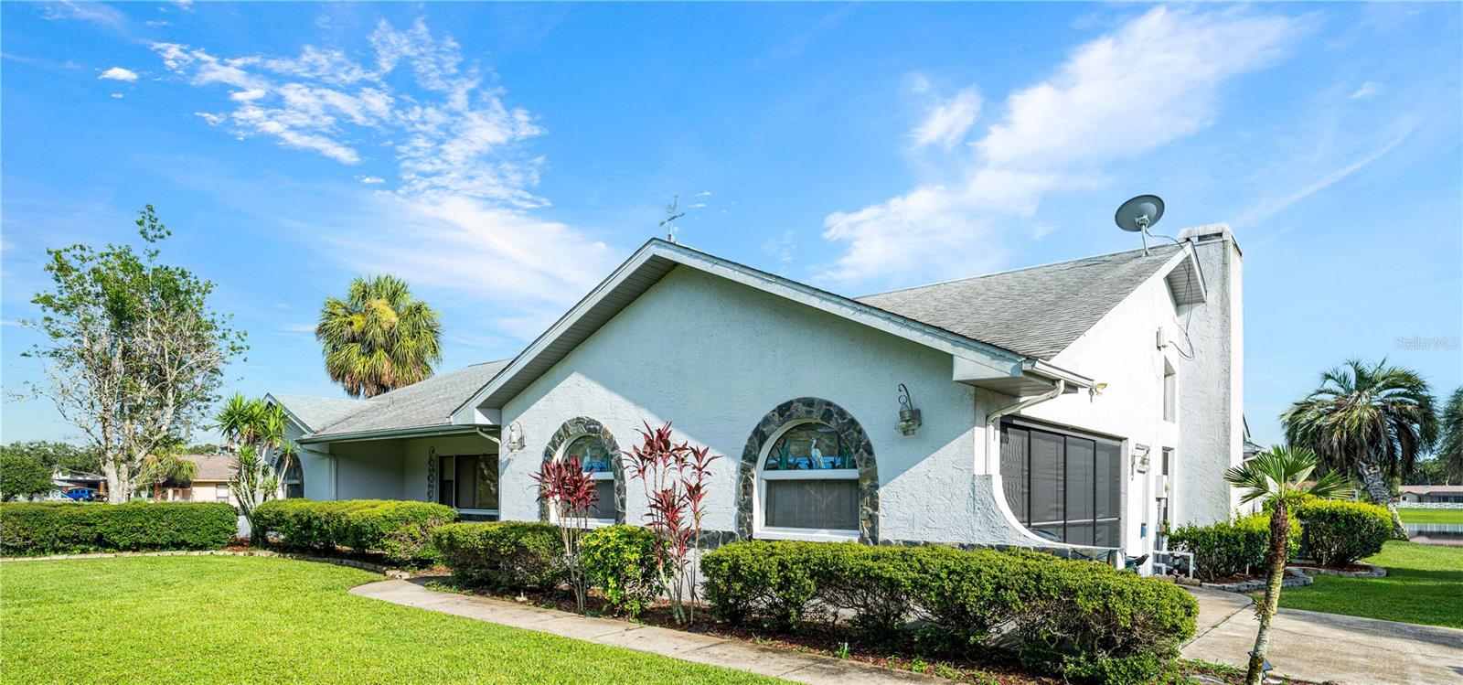Image 18 of 48 For 8522 Cranes Roost Drive