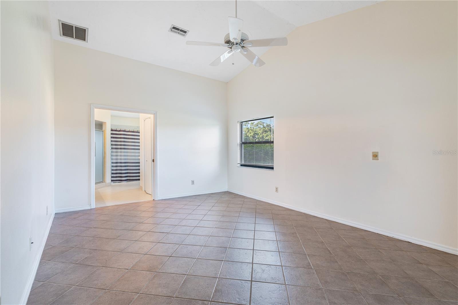 Image 23 of 48 For 8522 Cranes Roost Drive