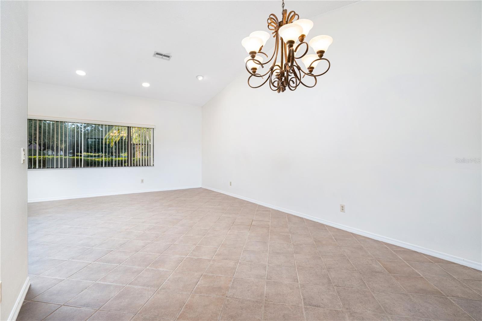 Image 27 of 48 For 8522 Cranes Roost Drive