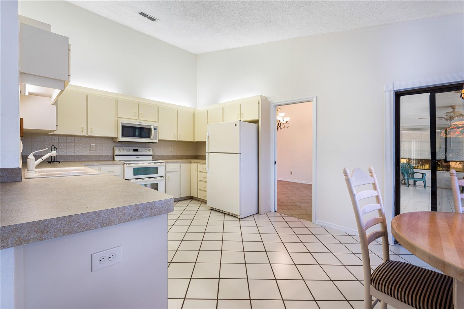 Image 30 of 48 For 8522 Cranes Roost Drive