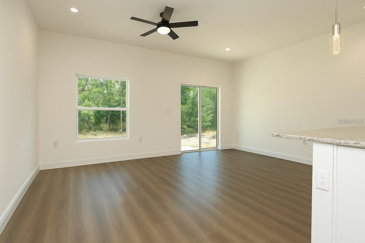 Image 12 of 13 For 9002 Glenarm Way