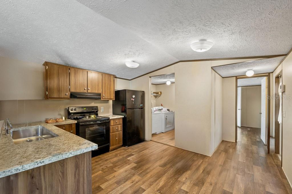 Image 3 of 32 For 14300 Beverly Drive