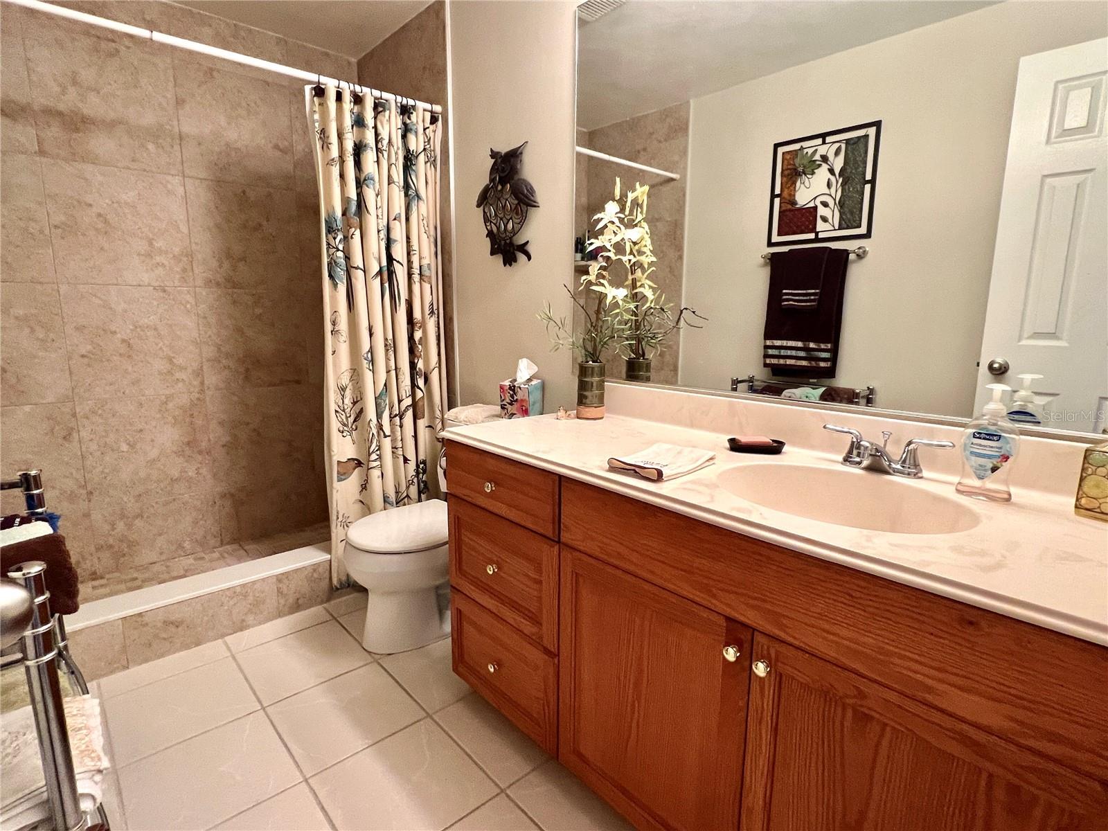 Image 32 of 37 For 3447 Paloma Dr