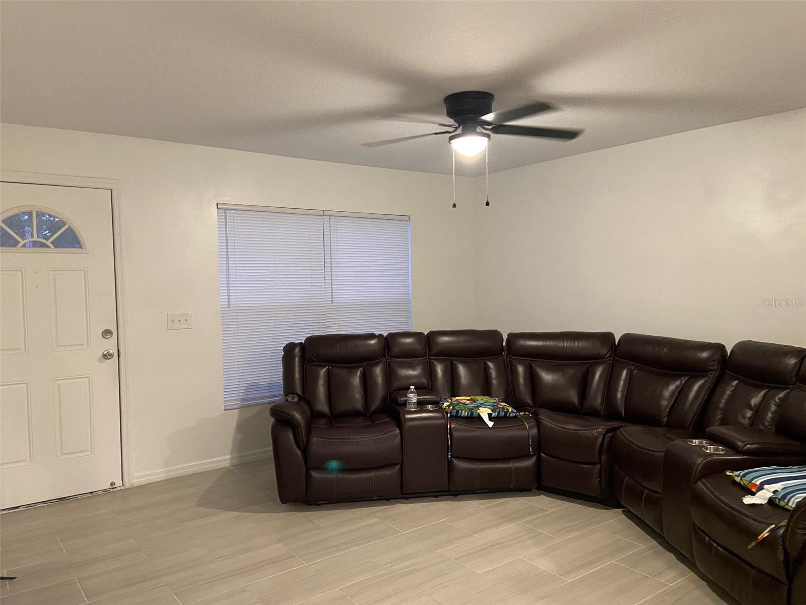 Image 15 of 25 For 12419 Lamont Avenue