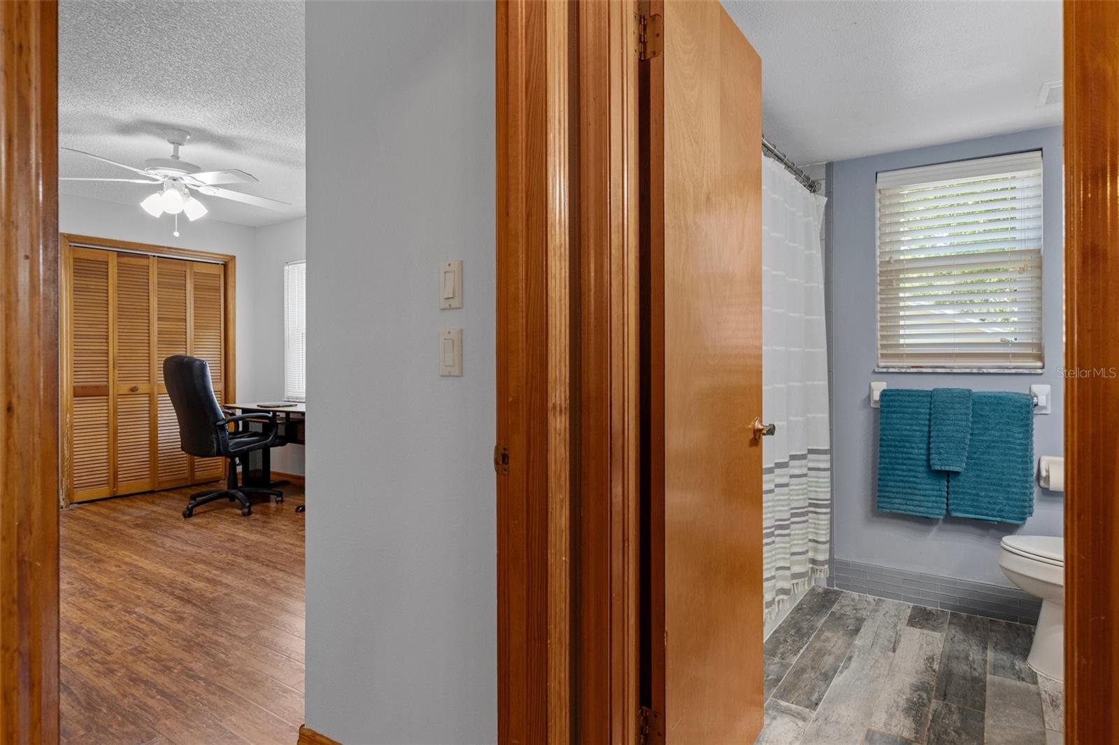Image 22 of 45 For 2295 Rio Circle
