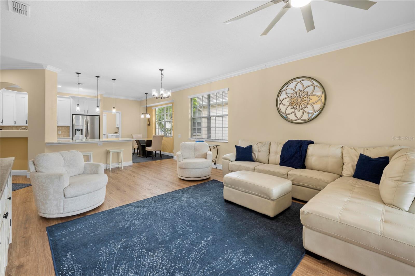 Listing photo id 9 for 15004 Middle Fairway Drive