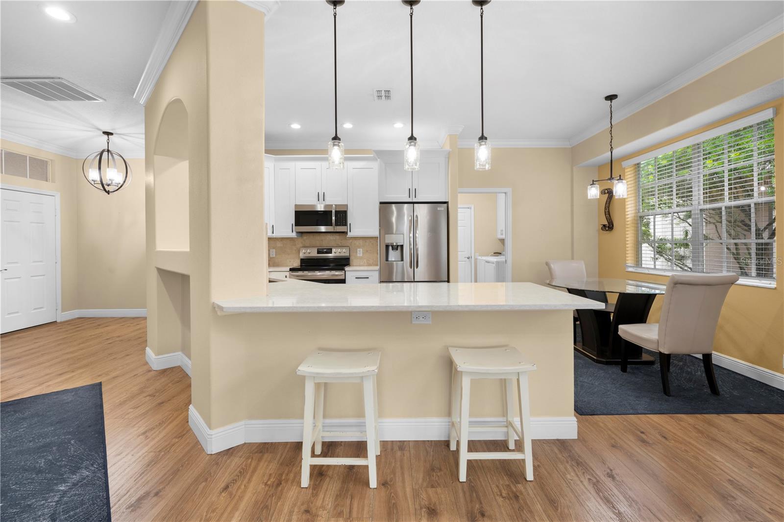 Listing photo id 11 for 15004 Middle Fairway Drive