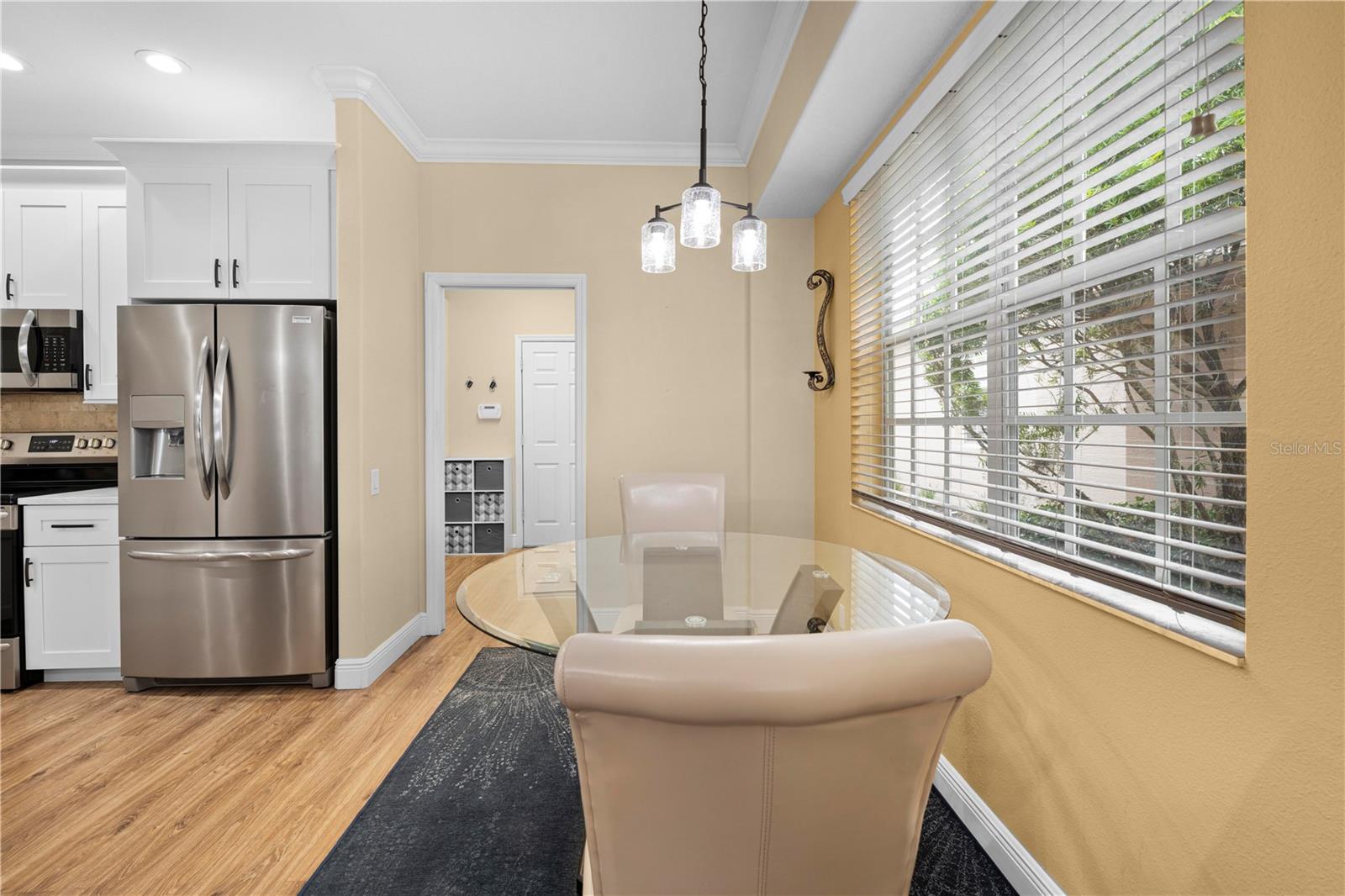 Listing photo id 15 for 15004 Middle Fairway Drive