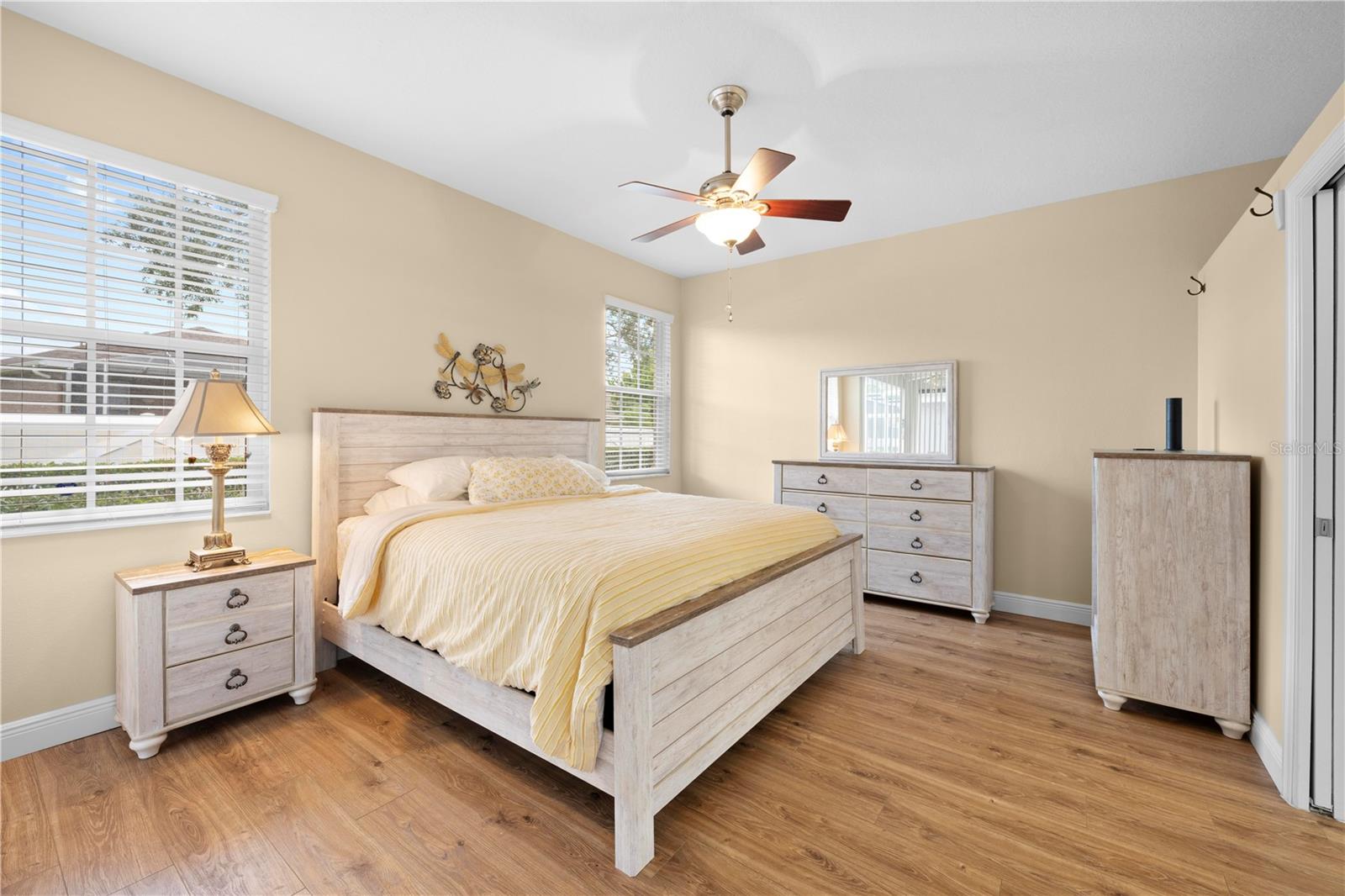 Listing photo id 21 for 15004 Middle Fairway Drive