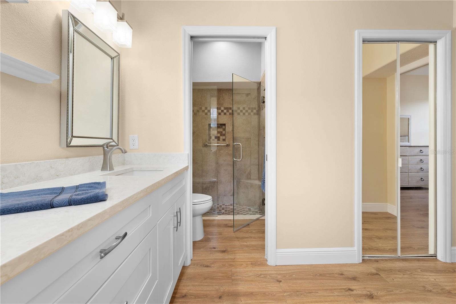 Listing photo id 24 for 15004 Middle Fairway Drive