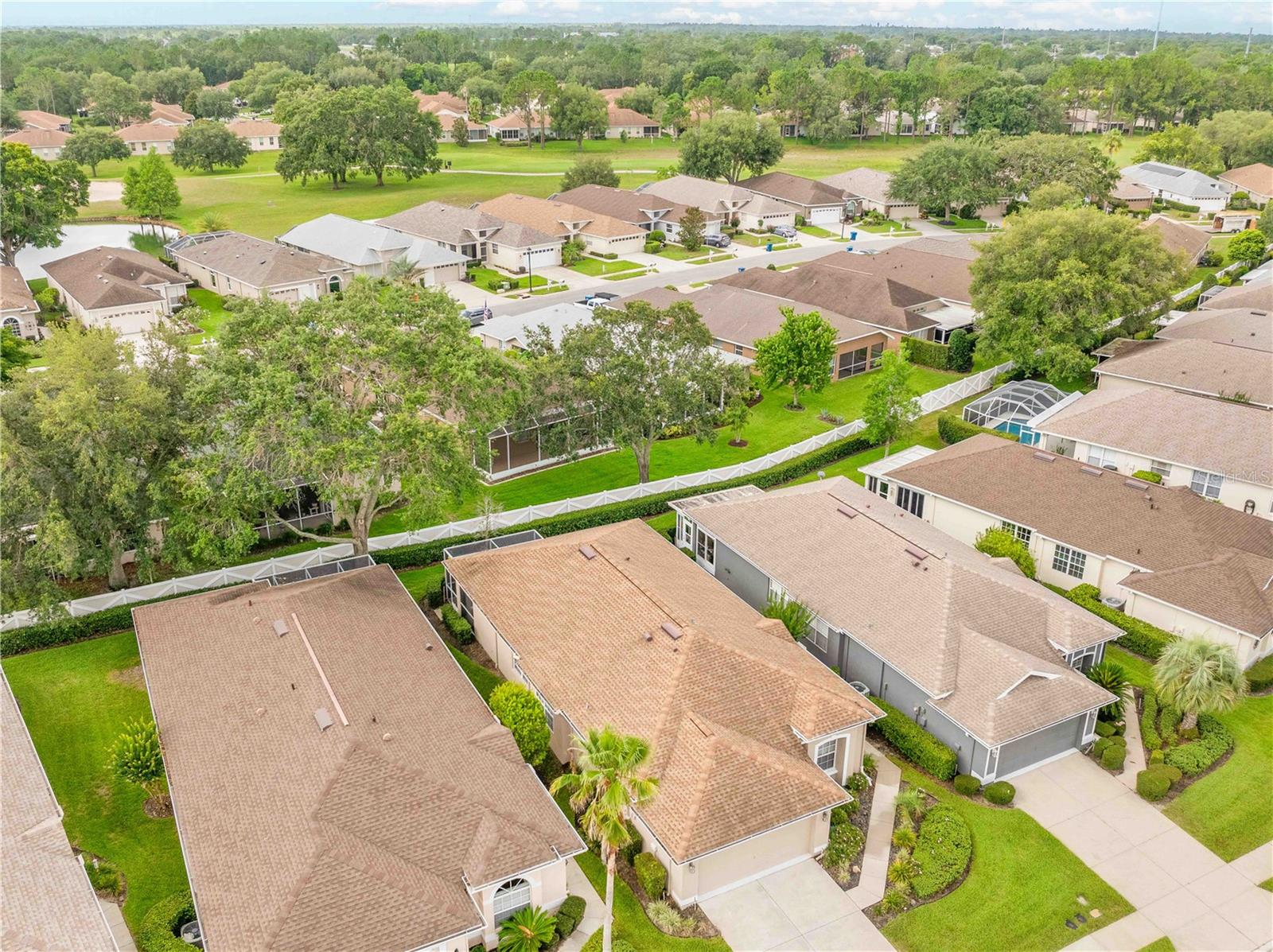 Listing photo id 38 for 15004 Middle Fairway Drive