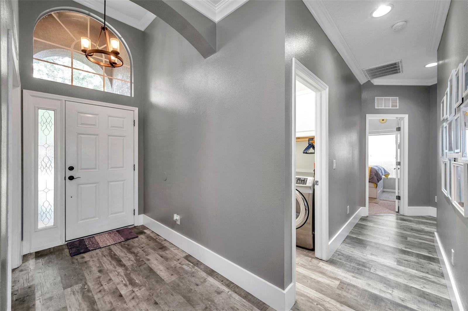 Image 11 of 100 For 9309 Edistro Place
